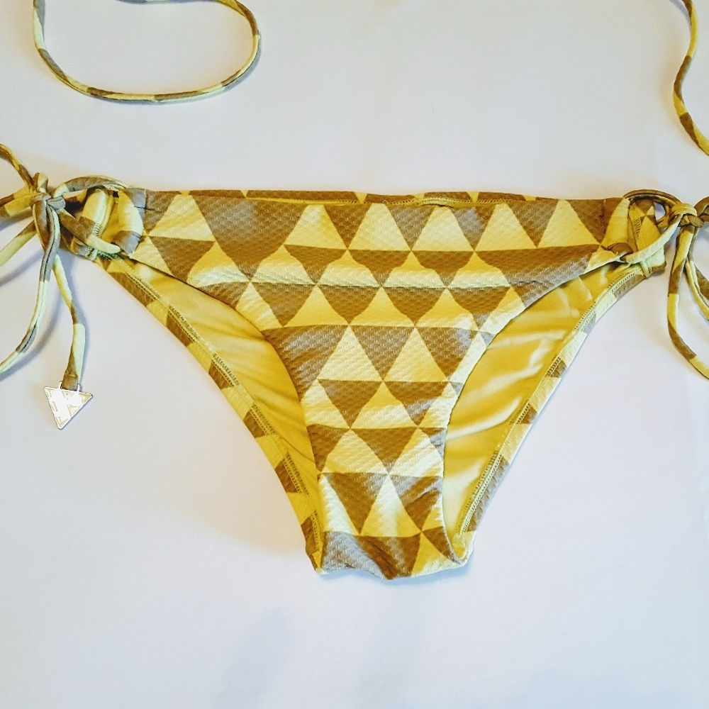 Perfect Condition Yellow Print String Bikini! - image 3